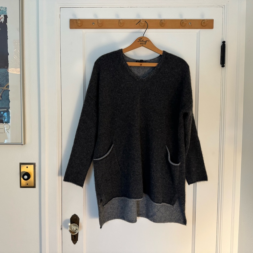 Eileen Fisher Charcoal Gray Sweater 100% Cashmere, small/petitie